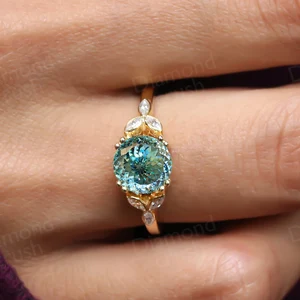 14k Emerald solid gold ring