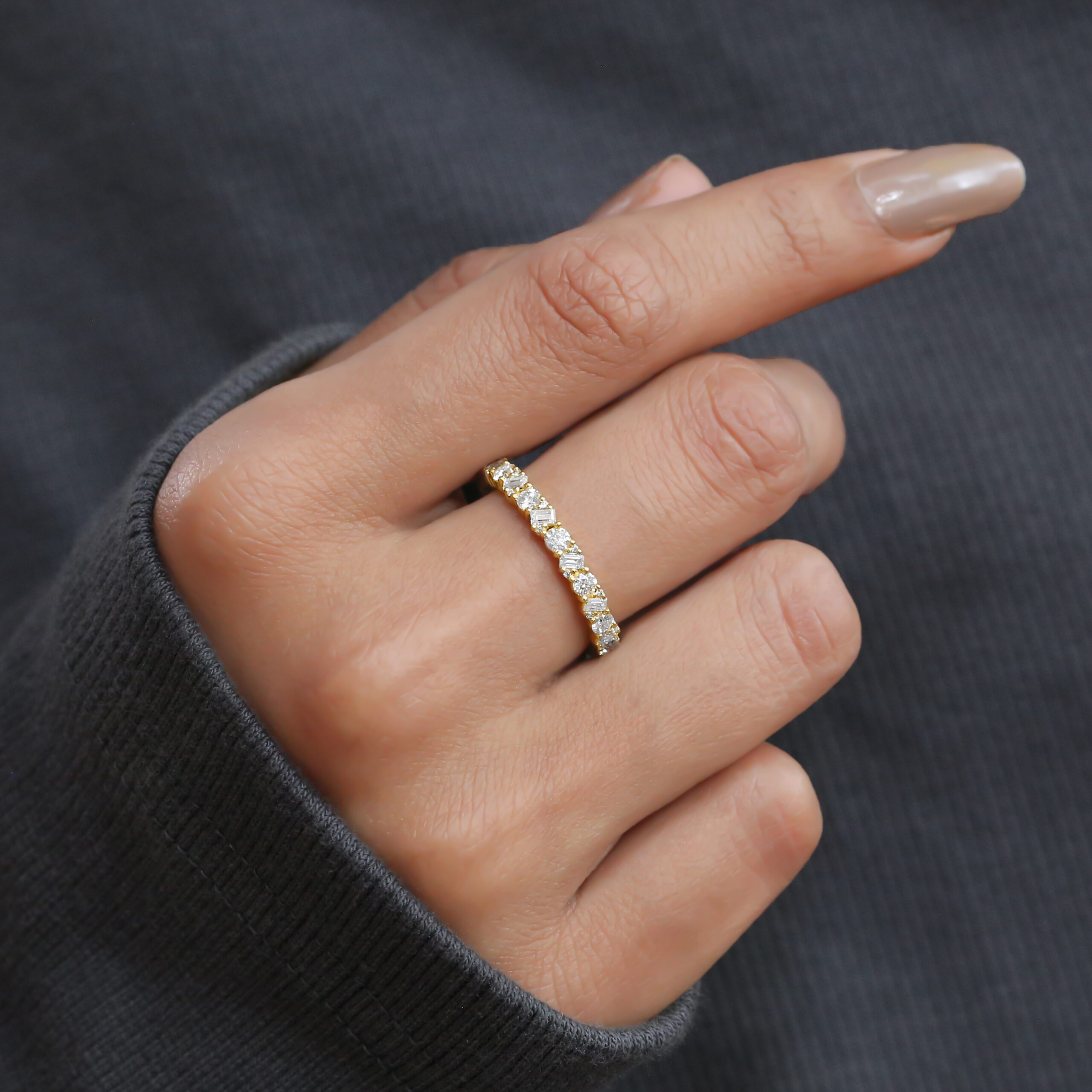 Elegant diamond ring