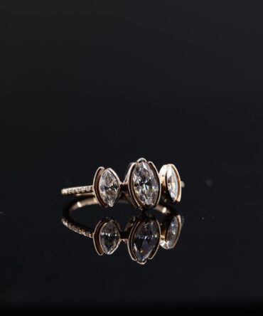 9k women diamond ring